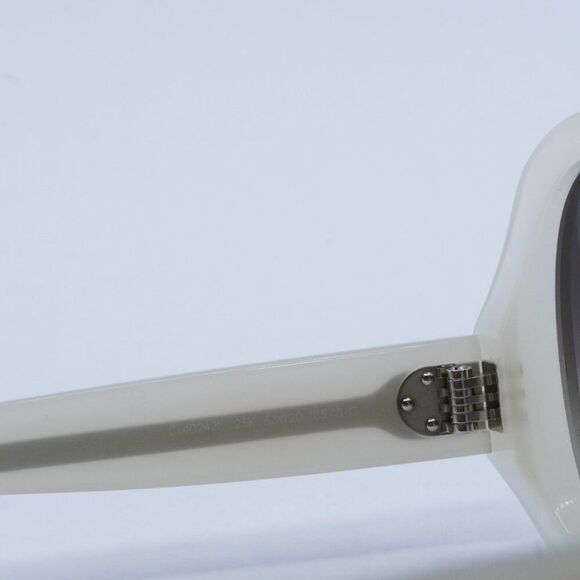 🕶️ New Celine CL40242I 25K Sunglasses -Matte Pearl Frame, Grey Lenses - Picture 7 of 10